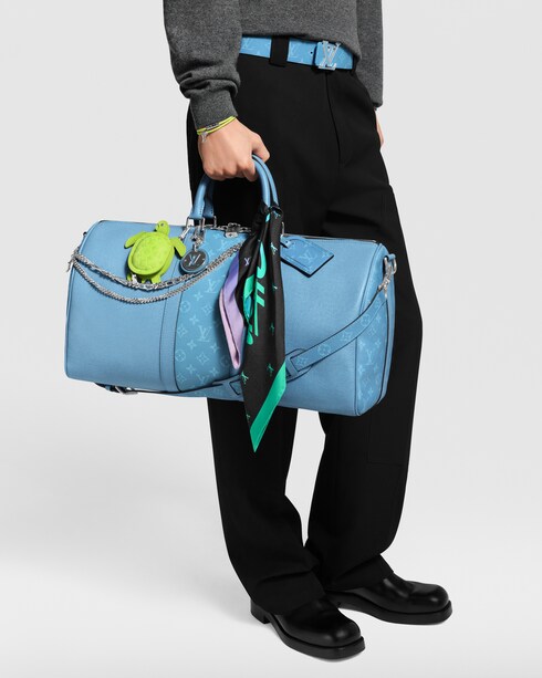 S00 Accesorios Llaveros y charms Charm para bolsa LV Turtle Pouch | Louis Vuitton ®