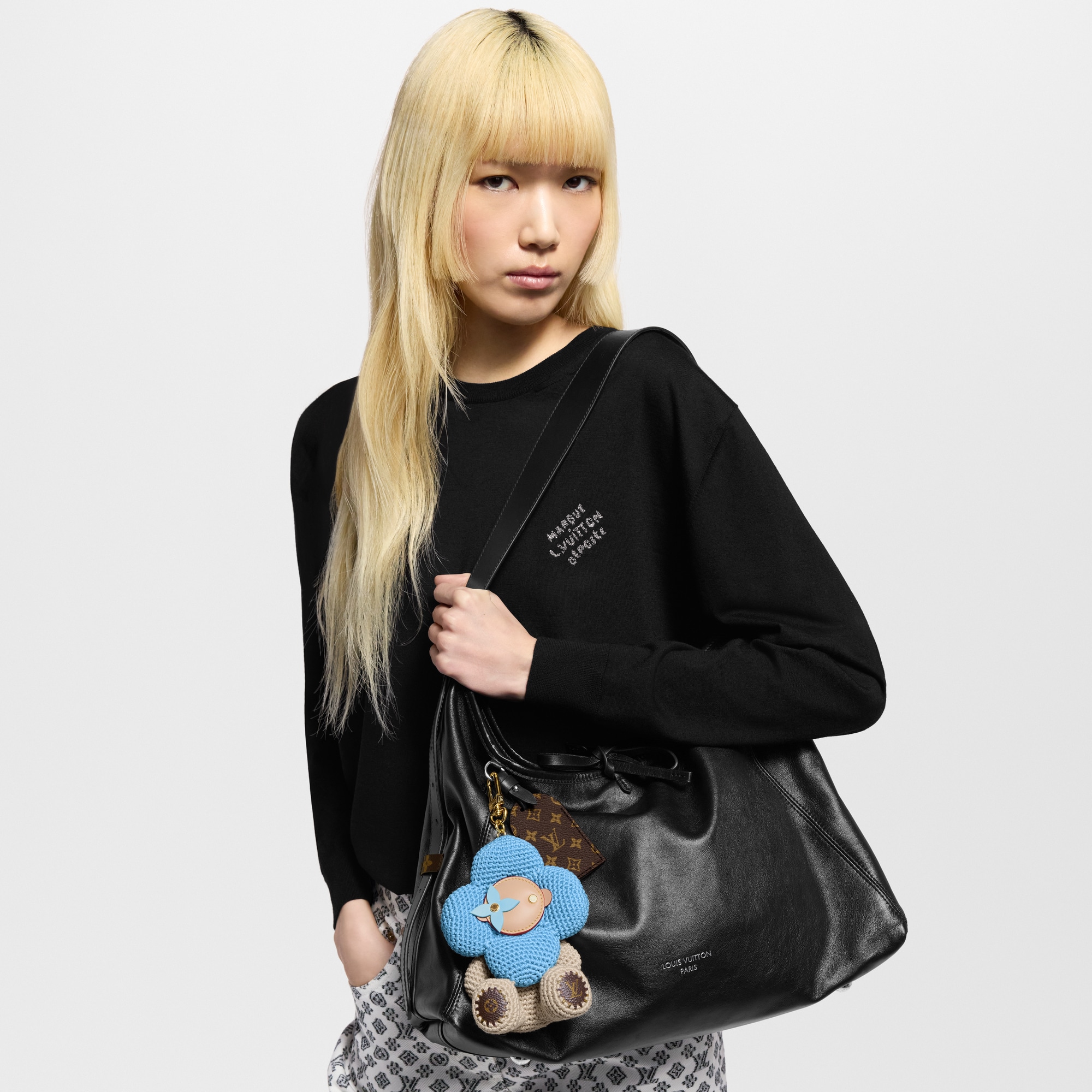 S00 Accesorios Llaveros y charms  Charm para bolsa My Vivienne Crochet | Louis Vuitton ® (Ampliar producto)