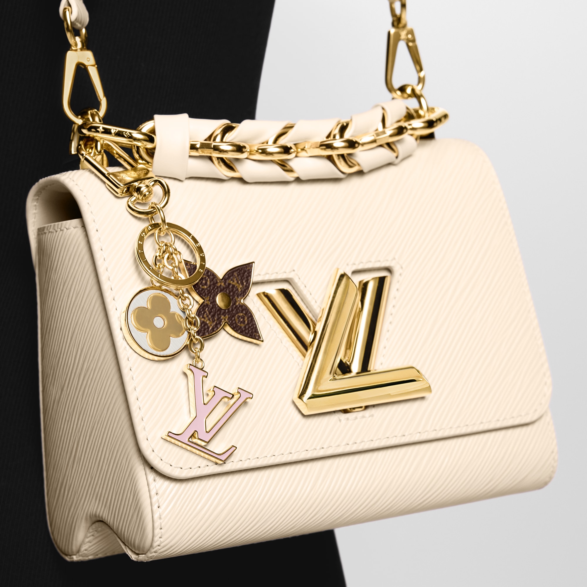 S00 Accesorios Llaveros y charms  Charm para bolsa y llavero Spring Street | Louis Vuitton ® (Ampliar producto)