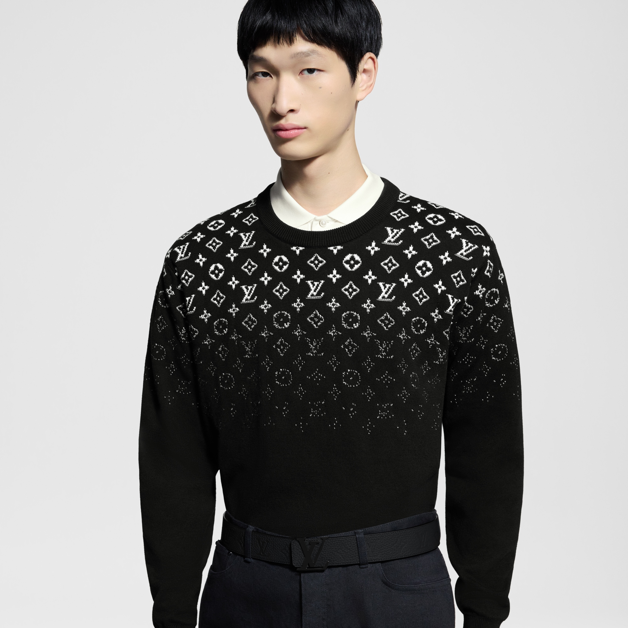 Taurillon Monogram Accesorios Cinturones Cinturón reversible con iniciales LV de 4 cm | Louis Vuitton ® (Ampliar producto)