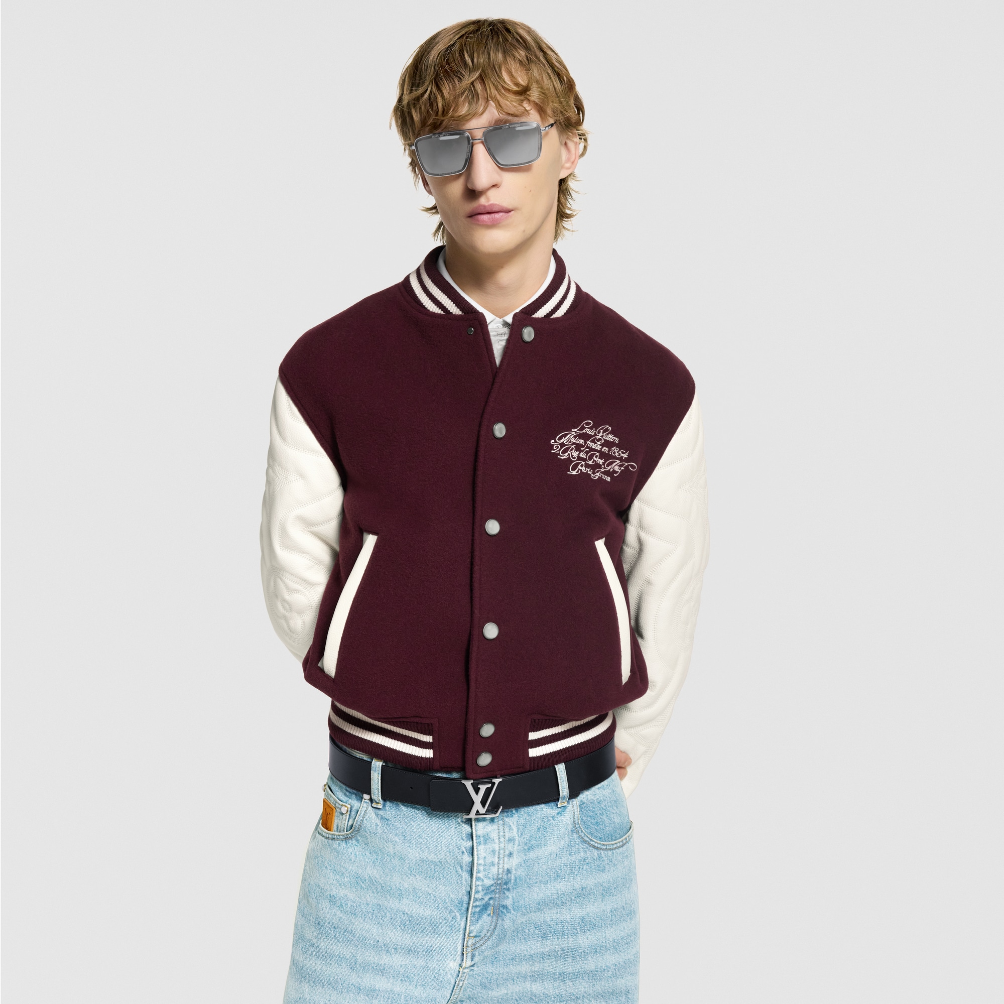  Accesorios Cinturones Cinturón reversible LV Initiales Blason de 4 cm | Louis Vuitton ® (Ampliar producto)