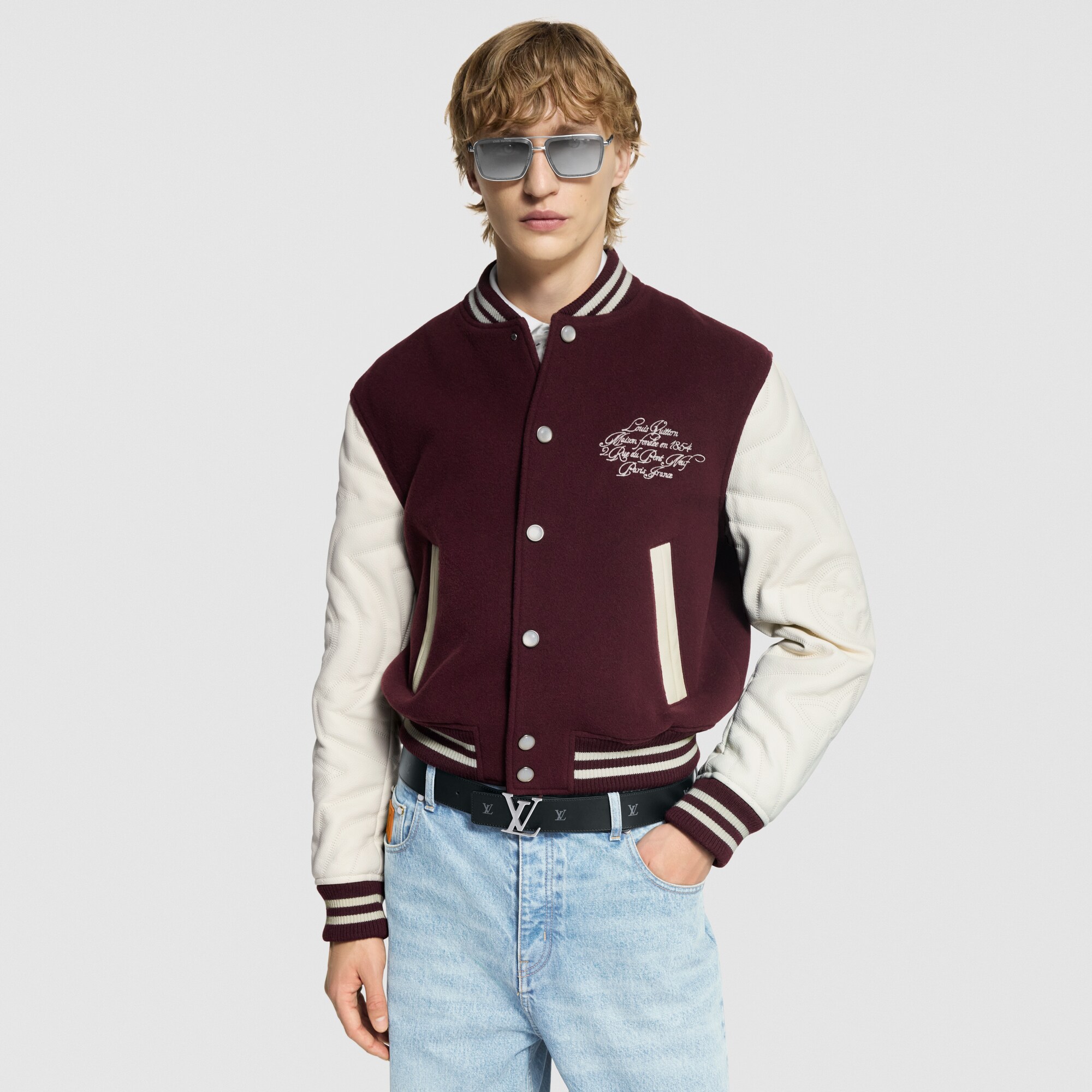  Accesorios Cinturones Cinturón reversible LV Initiales Blason de 4 cm | Louis Vuitton ® (Ampliar producto)