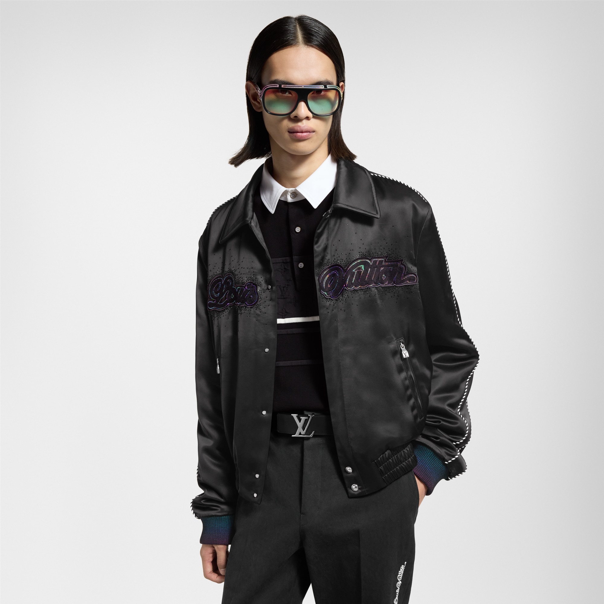  Accesorios Cinturones Cinturón reversible LV Initiales de 4 cm | Louis Vuitton ® (Ampliar producto)