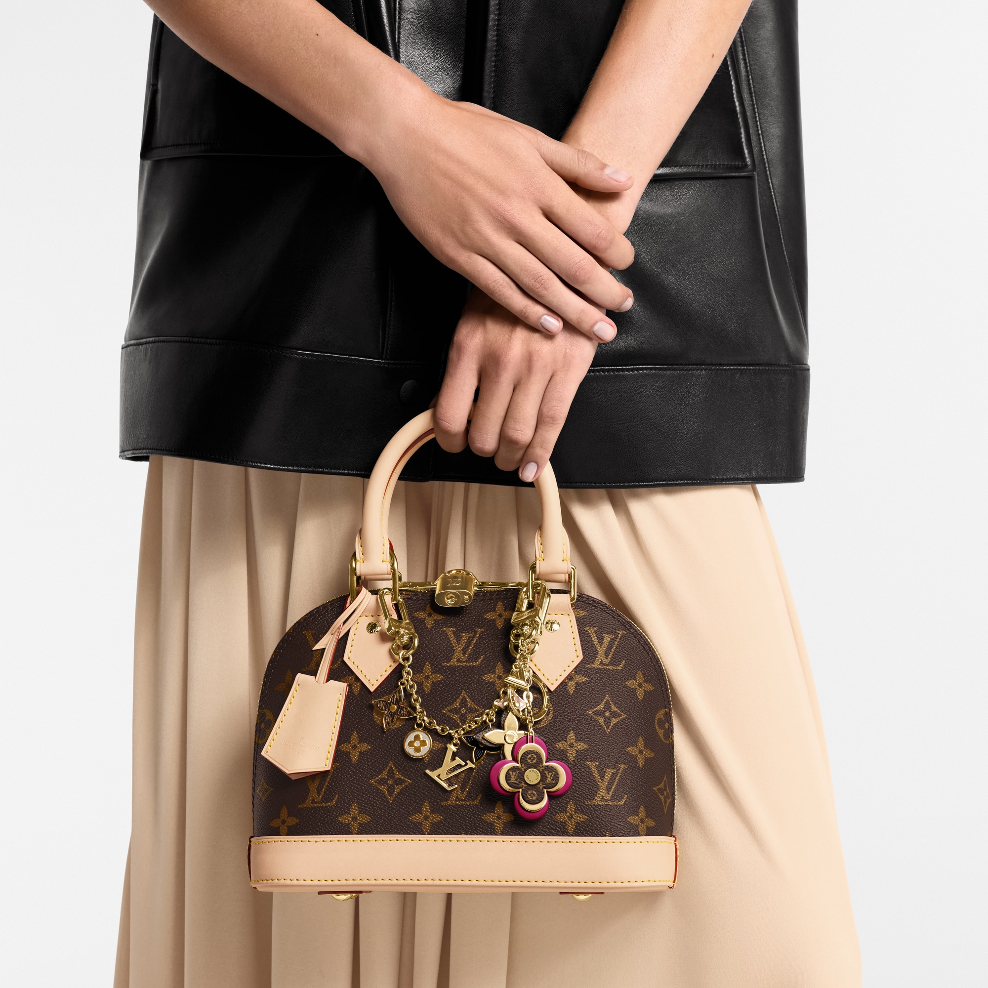 S00 Accesorios Llaveros y charms  Colgante y llavero Blooming Flowers | Louis Vuitton ® (Ampliar producto)