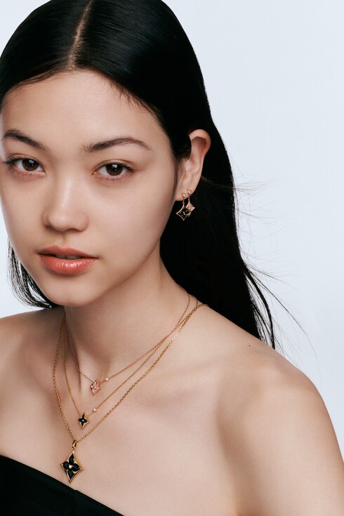 Categorias Todas as Joias Corrente Color Blossom BB com Pingente Star em Ouro Rosa, Madrepérola Rosa e Diamante | Louis Vuitton ®