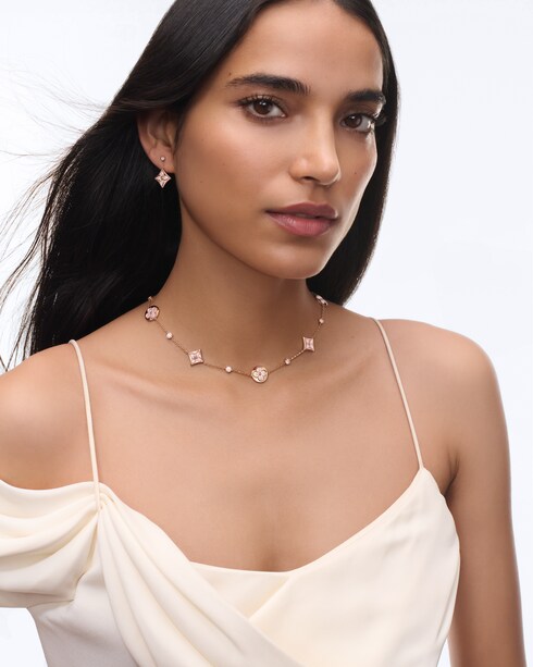 Categories Necklaces and Pendants Color Blossom BB Multi-Motif Short Necklace, Pink Gold, Pink Mother-of-Pearl and Diamonds | Louis Vuitton ®