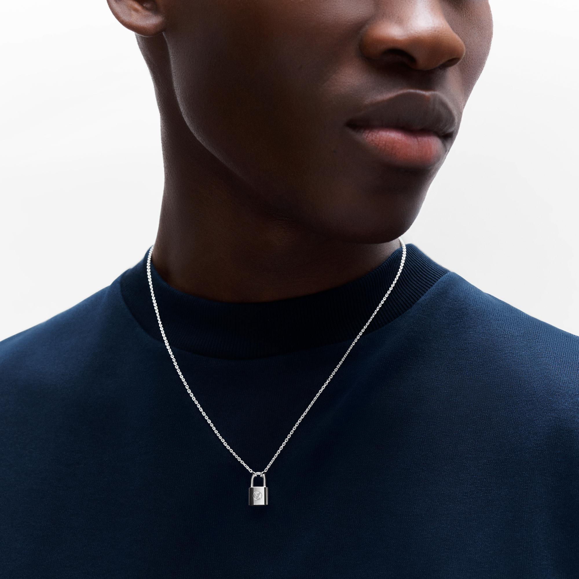  Categorías Toda la joyería fina Collar Lockit de plata de ley | Louis Vuitton ® (Ampliar producto)