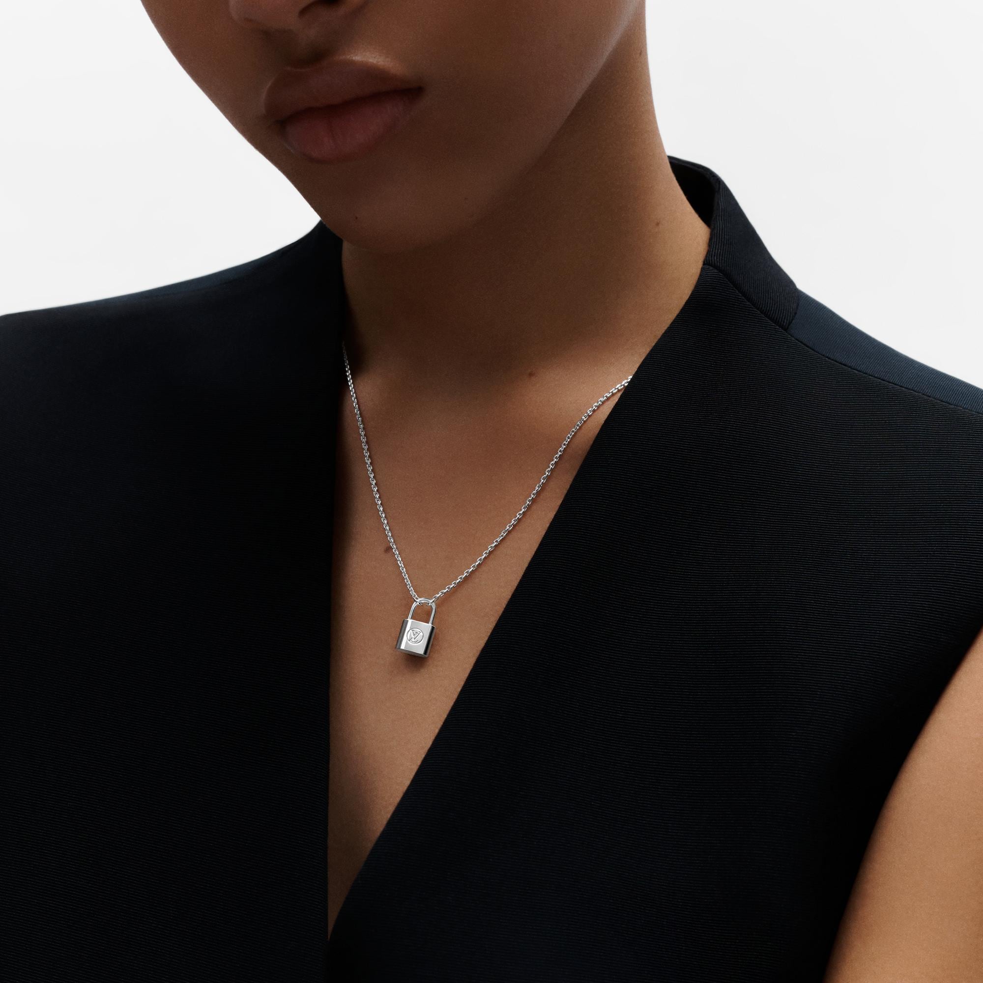  Categorías Toda la joyería fina Collar Lockit de plata de ley | Louis Vuitton ® (Ampliar producto)