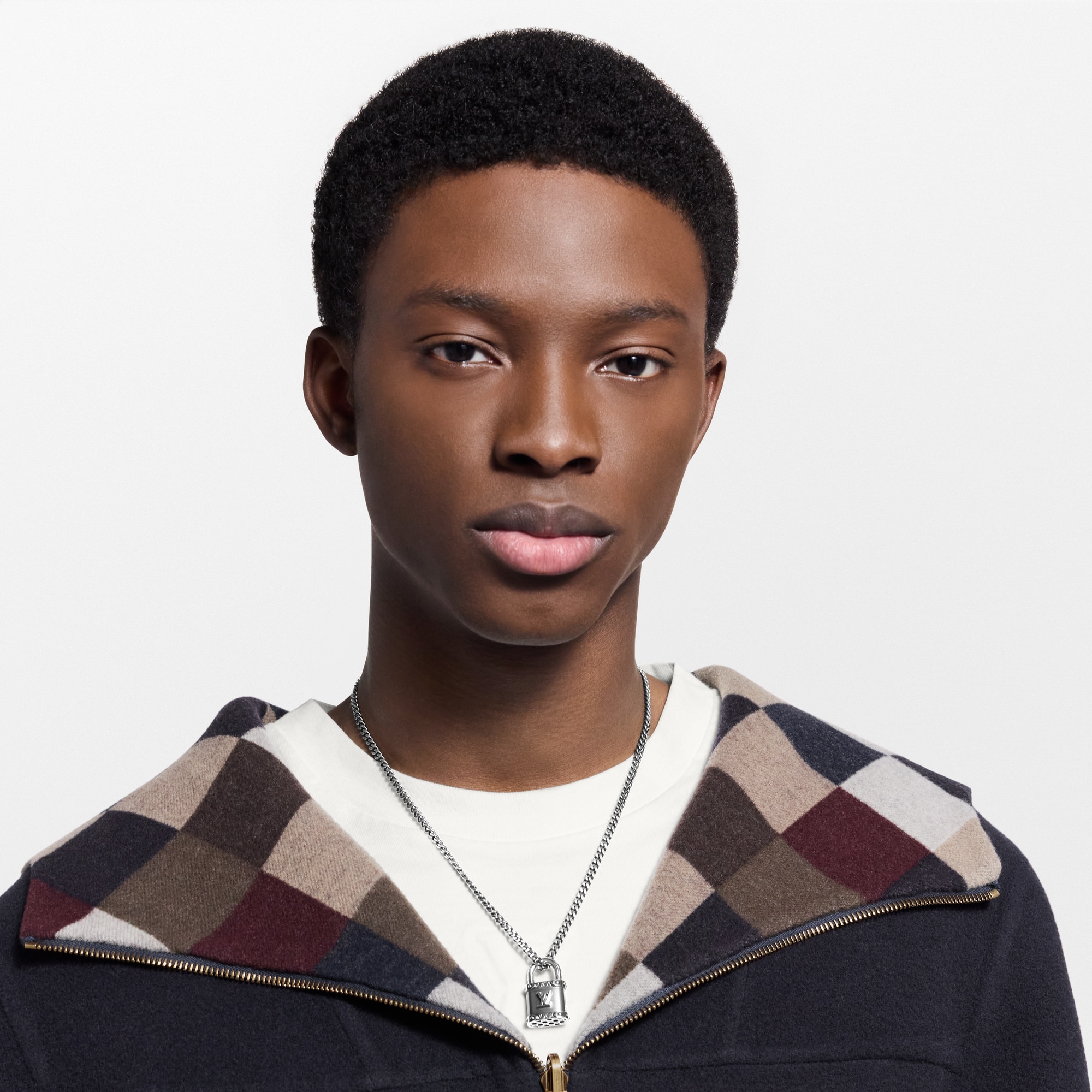 S00 Bisutería Collares y Pedientes Collar LV Lock | Louis Vuitton ® (Ampliar producto)