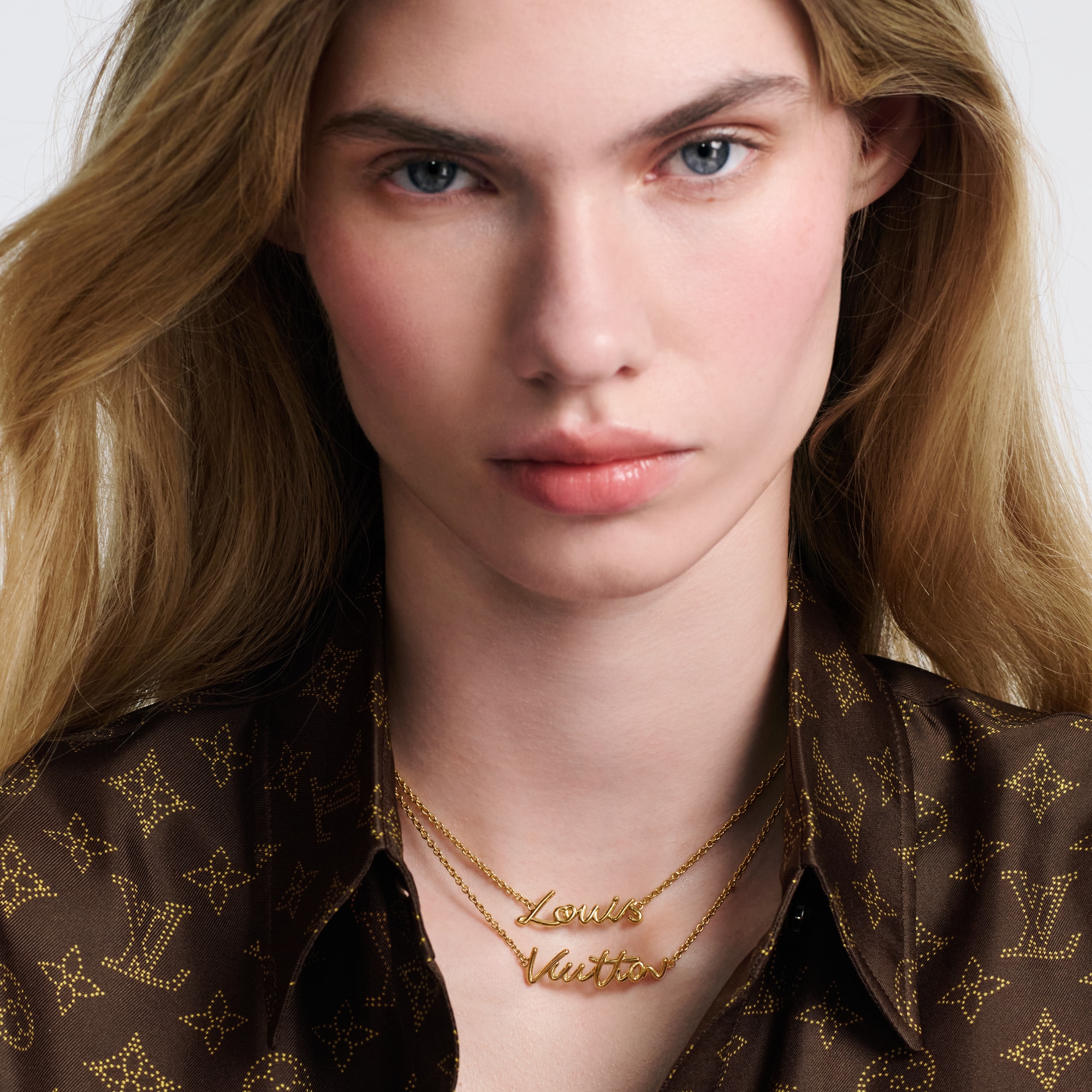 S00 Bisutería Collares y Pendientes Collar LV Script | Louis Vuitton ® (Ampliar producto)