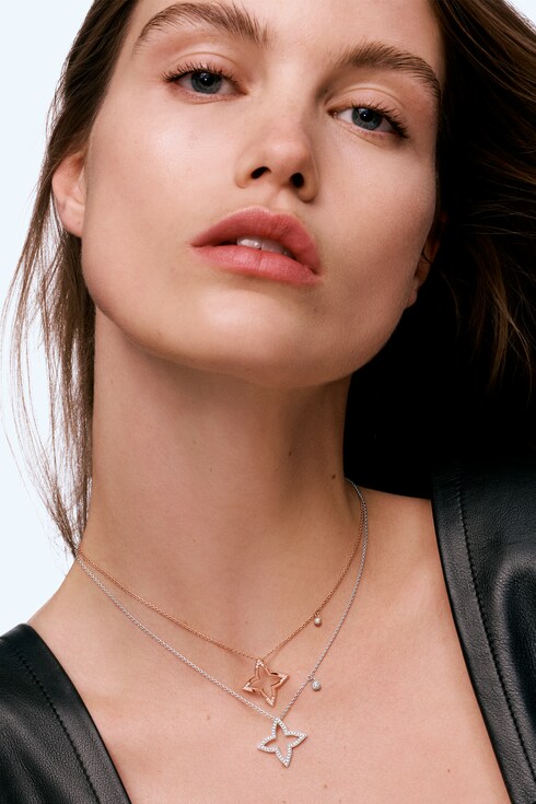 Categories Necklaces and Pendants Ombre Blossom Pendant, White Gold and Diamonds | Louis Vuitton ®