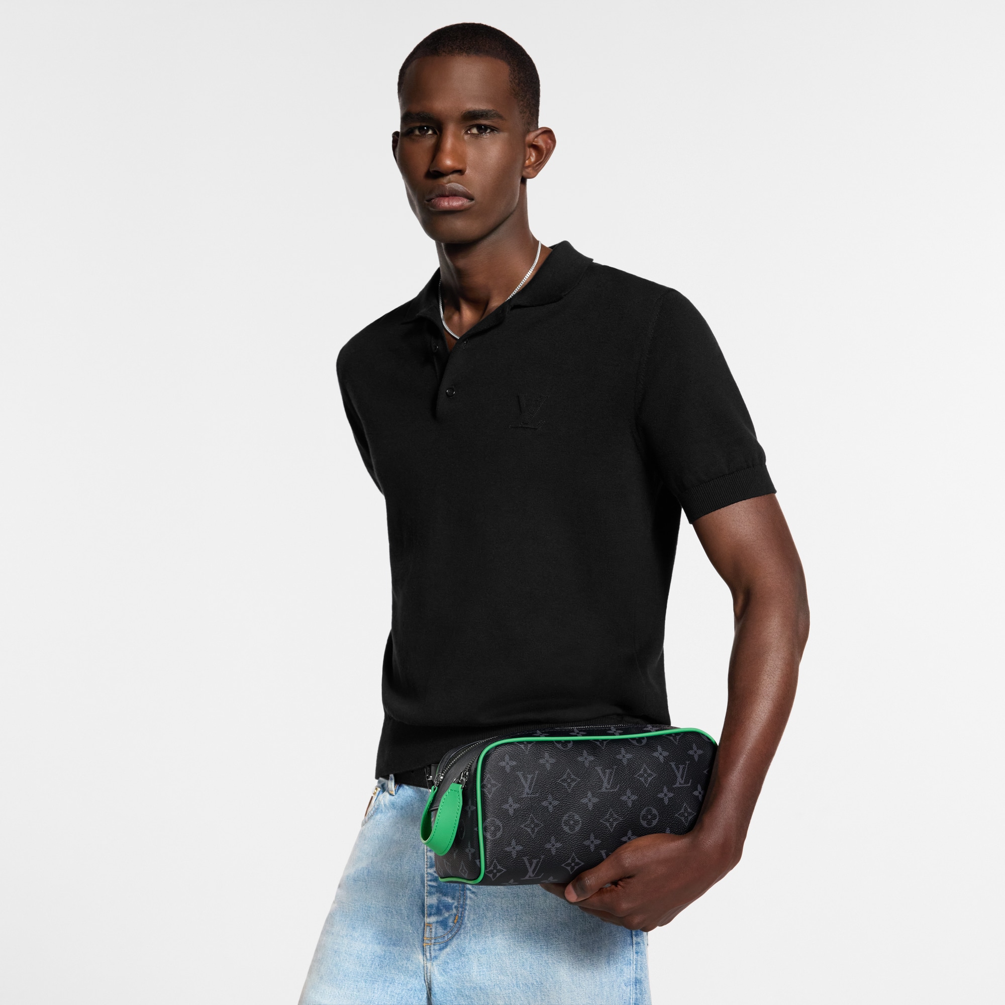 Monogram Eclipse Viajes Accesorios y organizadores de viaje Dopp Kit | Louis Vuitton ® (Ampliar producto)