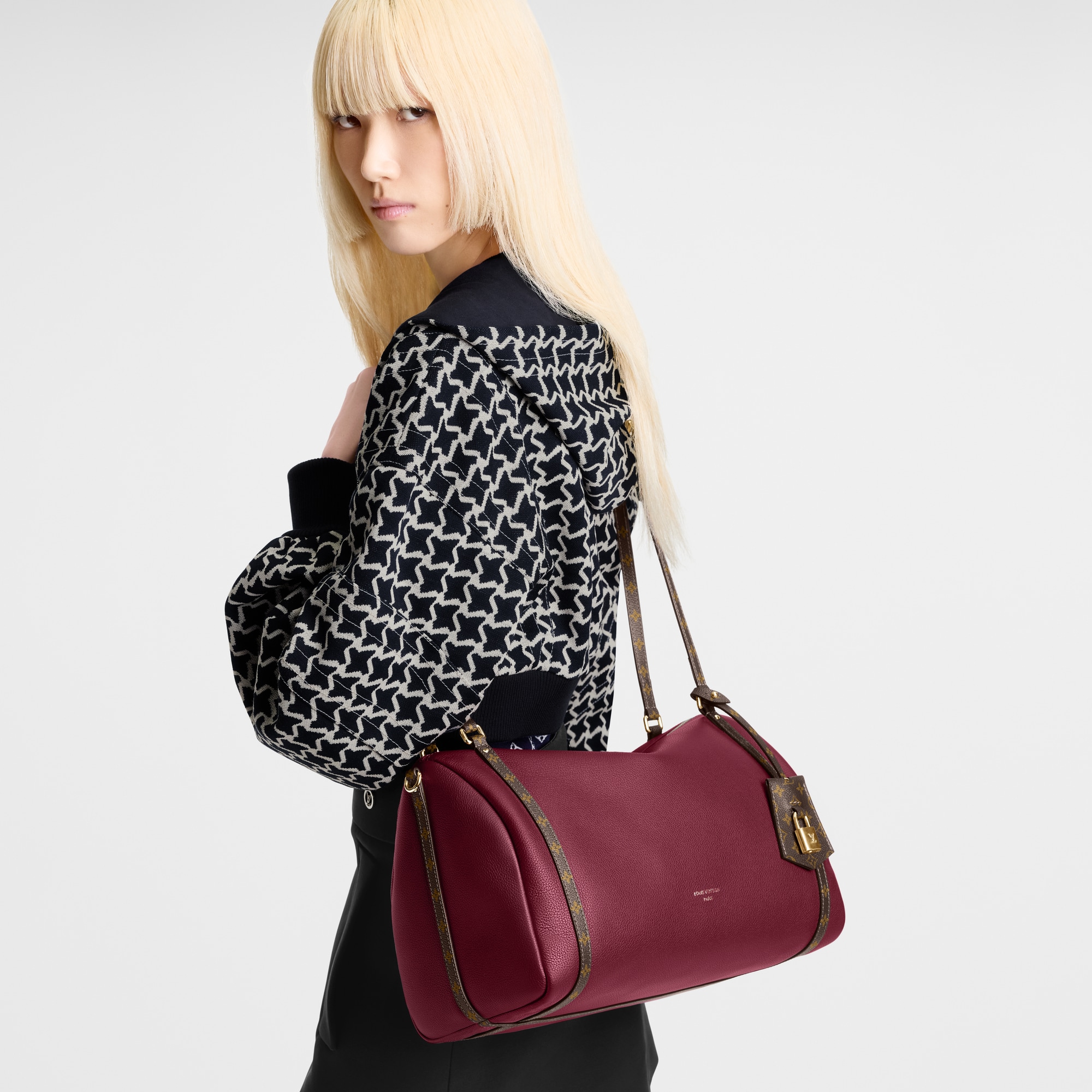 H27 Bolsas de mano Todas las bolsas de mano Express MM | Louis Vuitton ® (Ampliar producto)