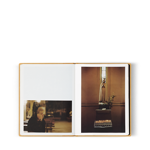 Librería Fashion Eye Fashion Eye Córdoba por Miles Aldridge | Louis Vuitton ® (Ampliar producto)