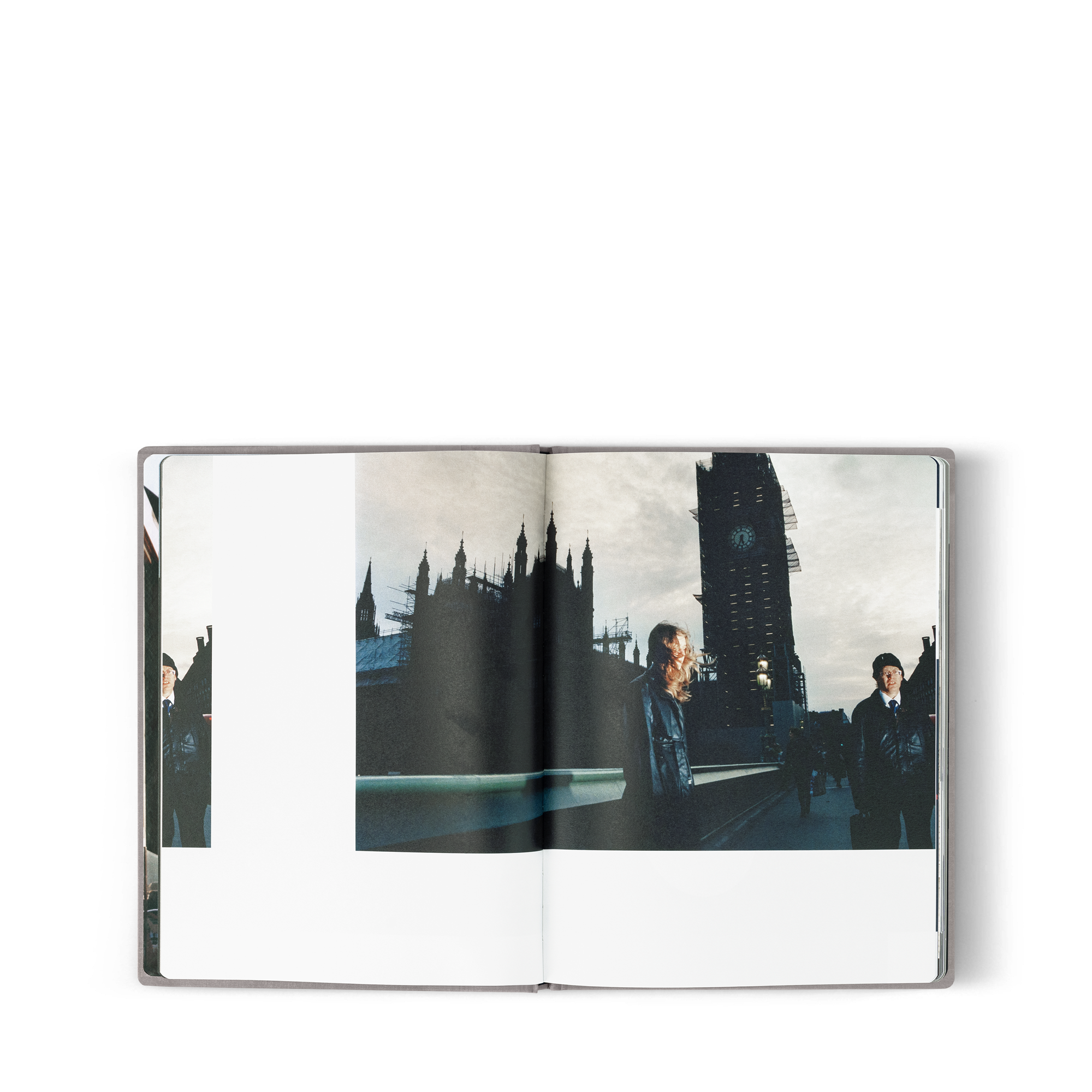  Librería Fashion Eye Fashion Eye Londres | Louis Vuitton ® (Ampliar producto)