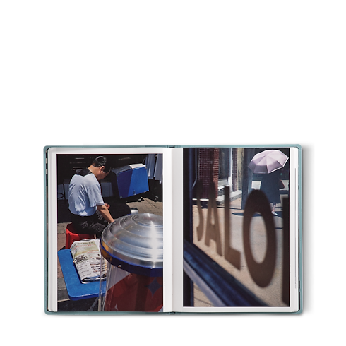 Librería Fashion Eye Fashion Eye Seúl | Louis Vuitton ® (Ampliar producto)