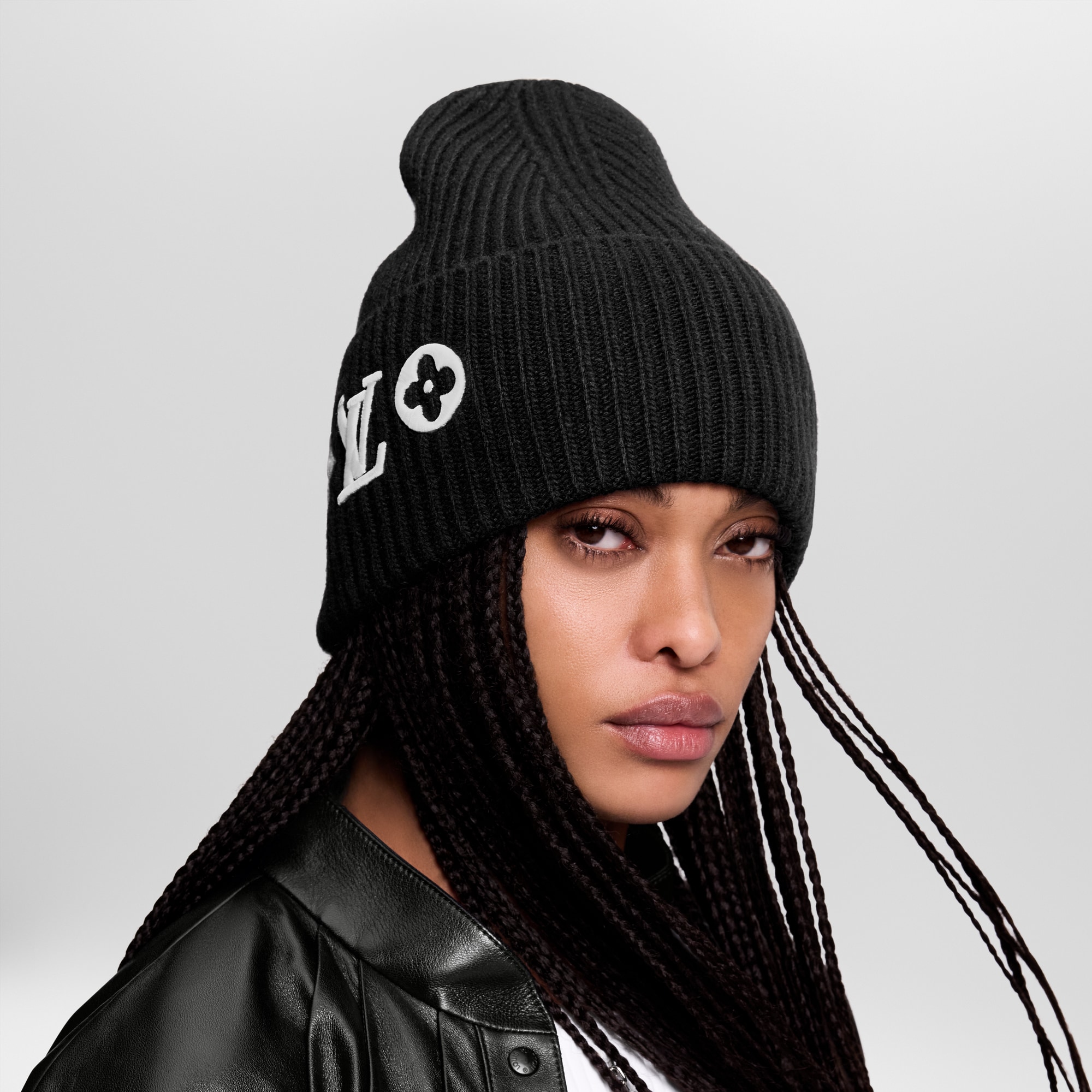 S00 Accesorios Sombreros y guantes Gorro LV Headline | Louis Vuitton ® (Ampliar producto)