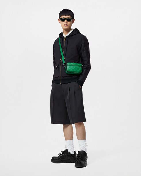 Discontinued Product Obs 12 Moletom Híbrido com Capuz e Zíper e com Assinatura | Louis Vuitton ®