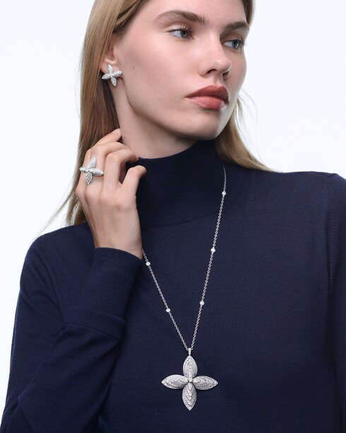 Jewelry Necklaces and Pendants Idylle Blossom Pendant, White Gold & Diamonds | Louis Vuitton ®