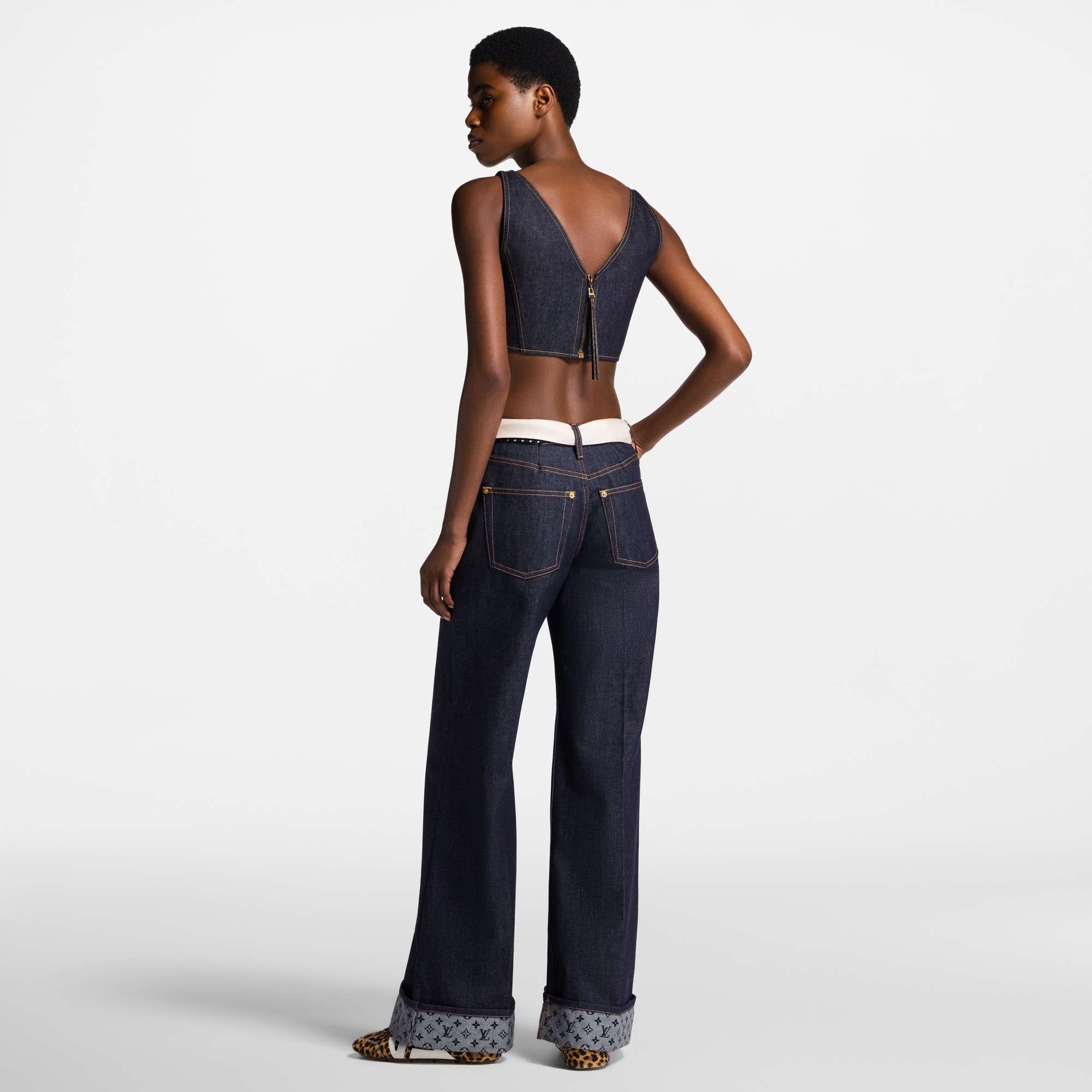  Ready to Wear Pantalones Jeans acampanados con detalle Monograma | Louis Vuitton ® (Ampliar producto)