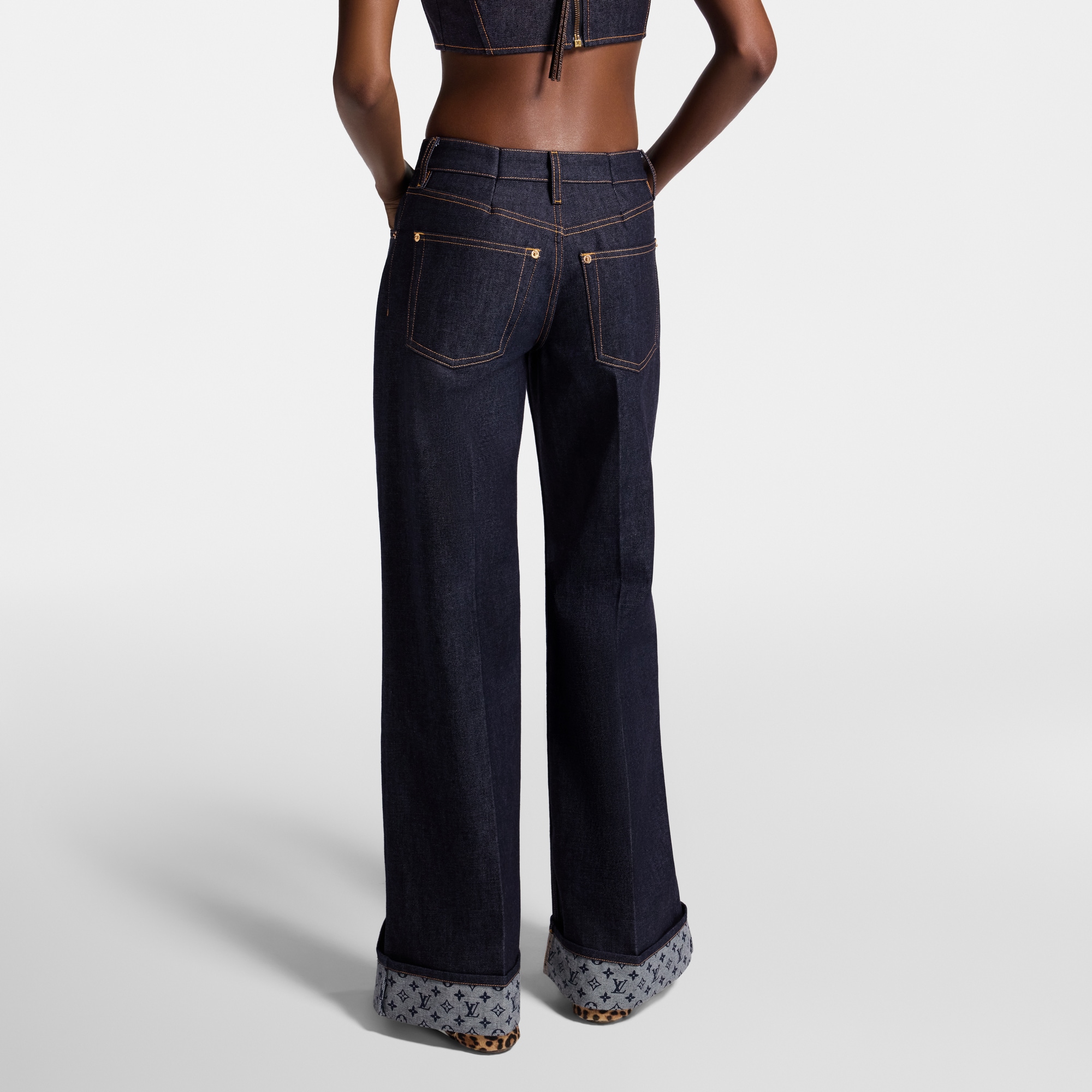  Ready to Wear Pantalones Jeans acampanados con detalle Monograma | Louis Vuitton ® (Ampliar producto)