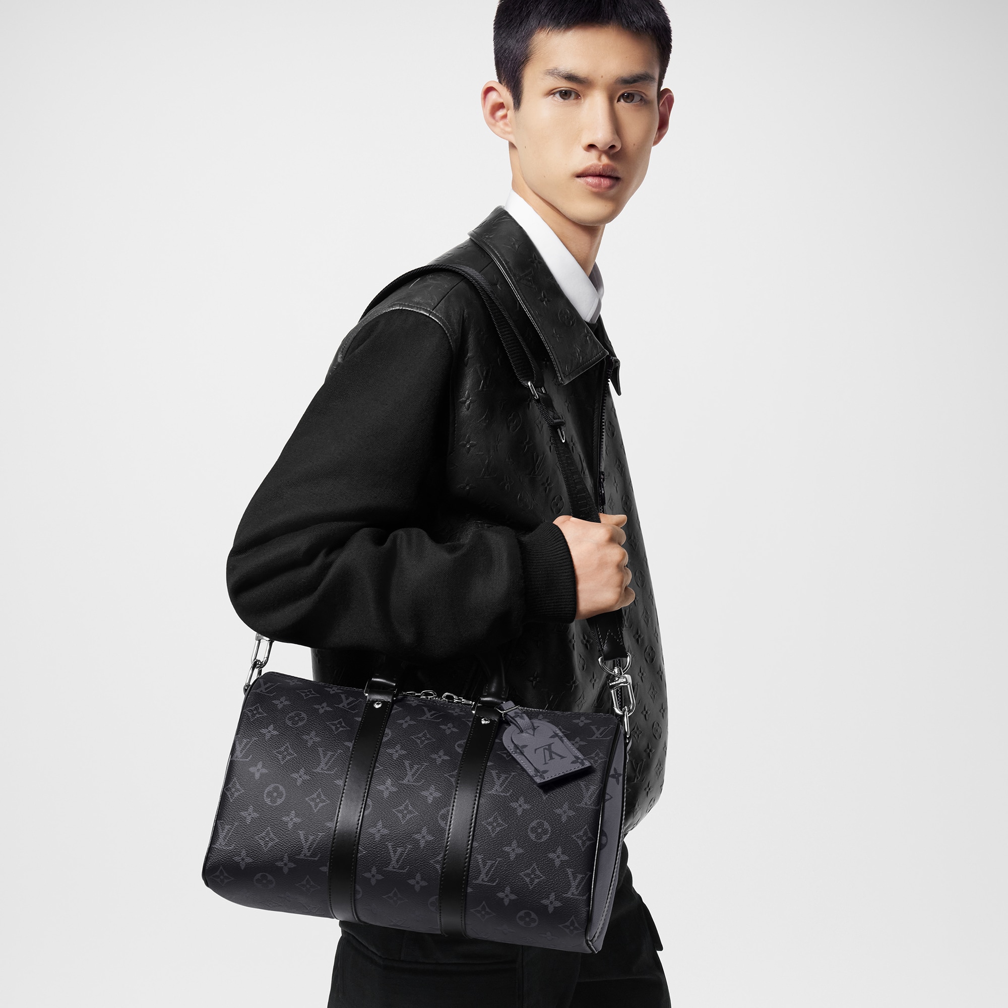 Monogram Eclipse Bolsas All Collections Keepall Bandoulière 35 | Louis Vuitton ® (Ampliar producto)