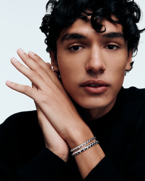 Categories Bracelets Le Damier de Louis Vuitton Medium Bracelet, White Gold and Diamonds | Louis Vuitton ®