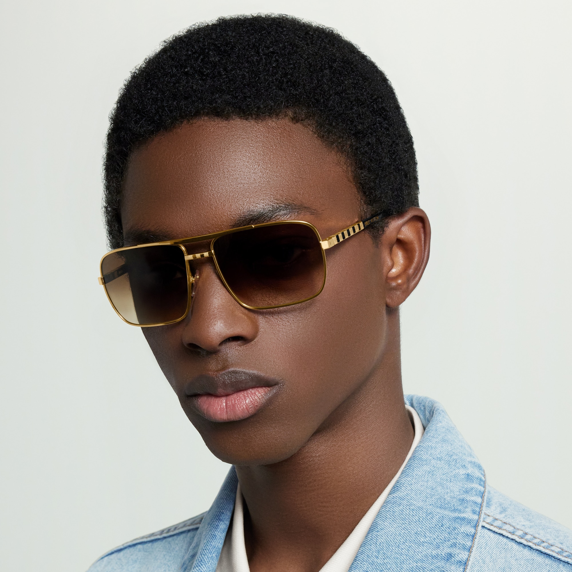S00 Accesorios Lentes de sol Lentes de sol Attitude | Louis Vuitton ® (Ampliar producto)