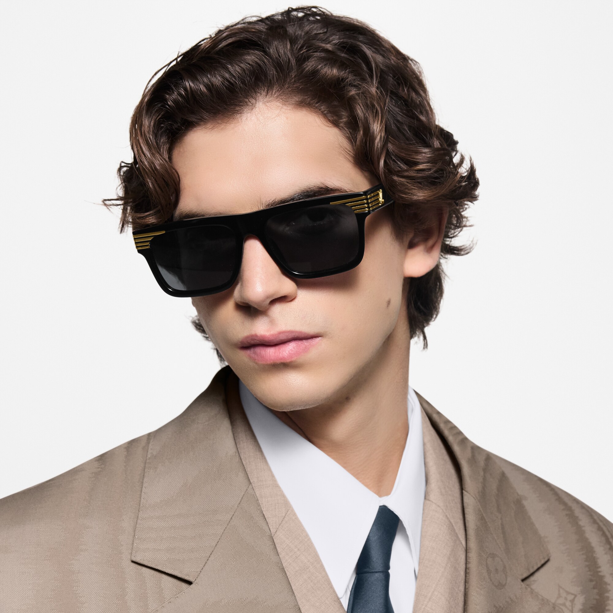 S00 Accesorios Lentes de sol Lentes de sol cuadrados LV Slide | Louis Vuitton ® (Ampliar producto)