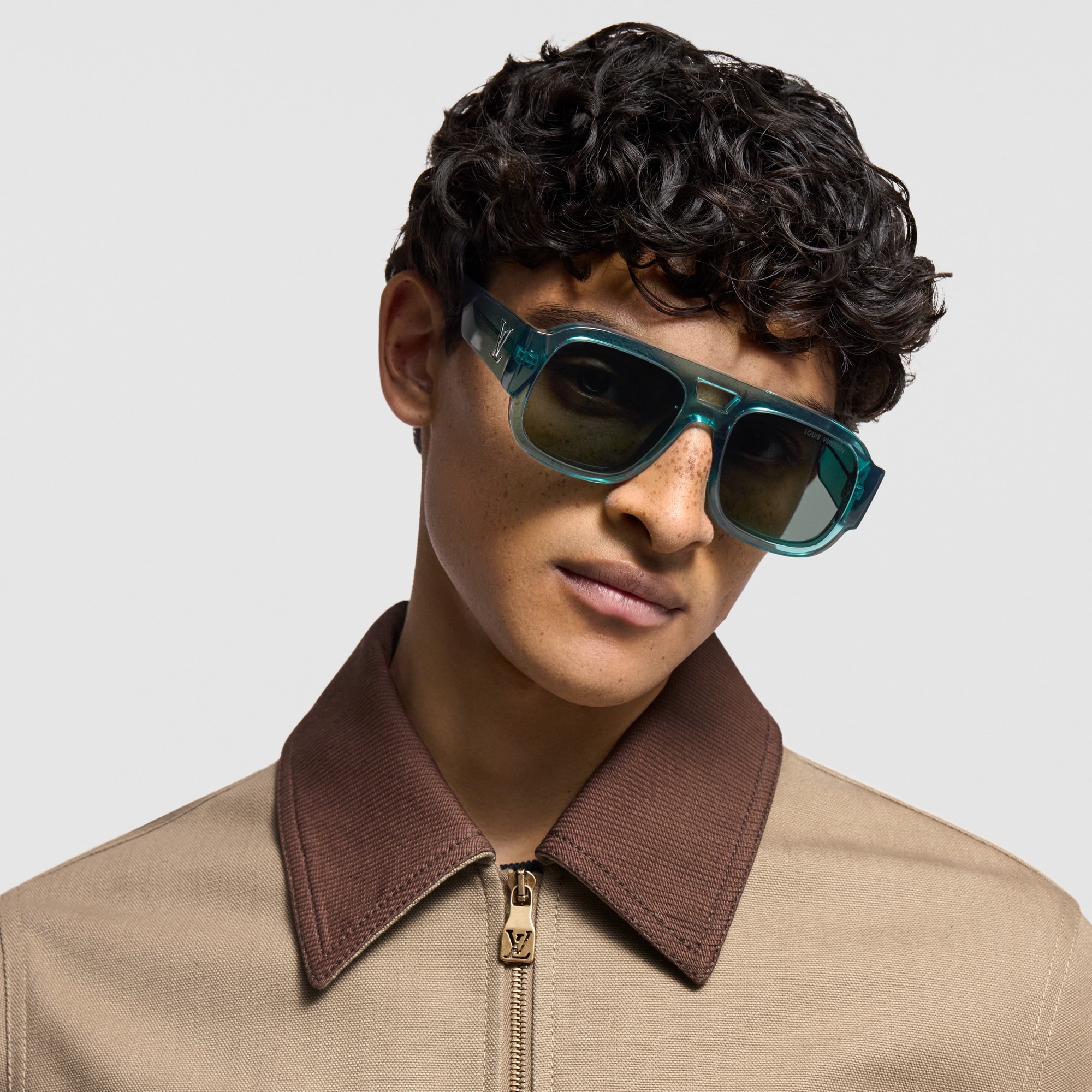 S00 Accesorios Lentes de sol Lentes de sol LV Clash Pilot | Louis Vuitton ® (Ampliar producto)