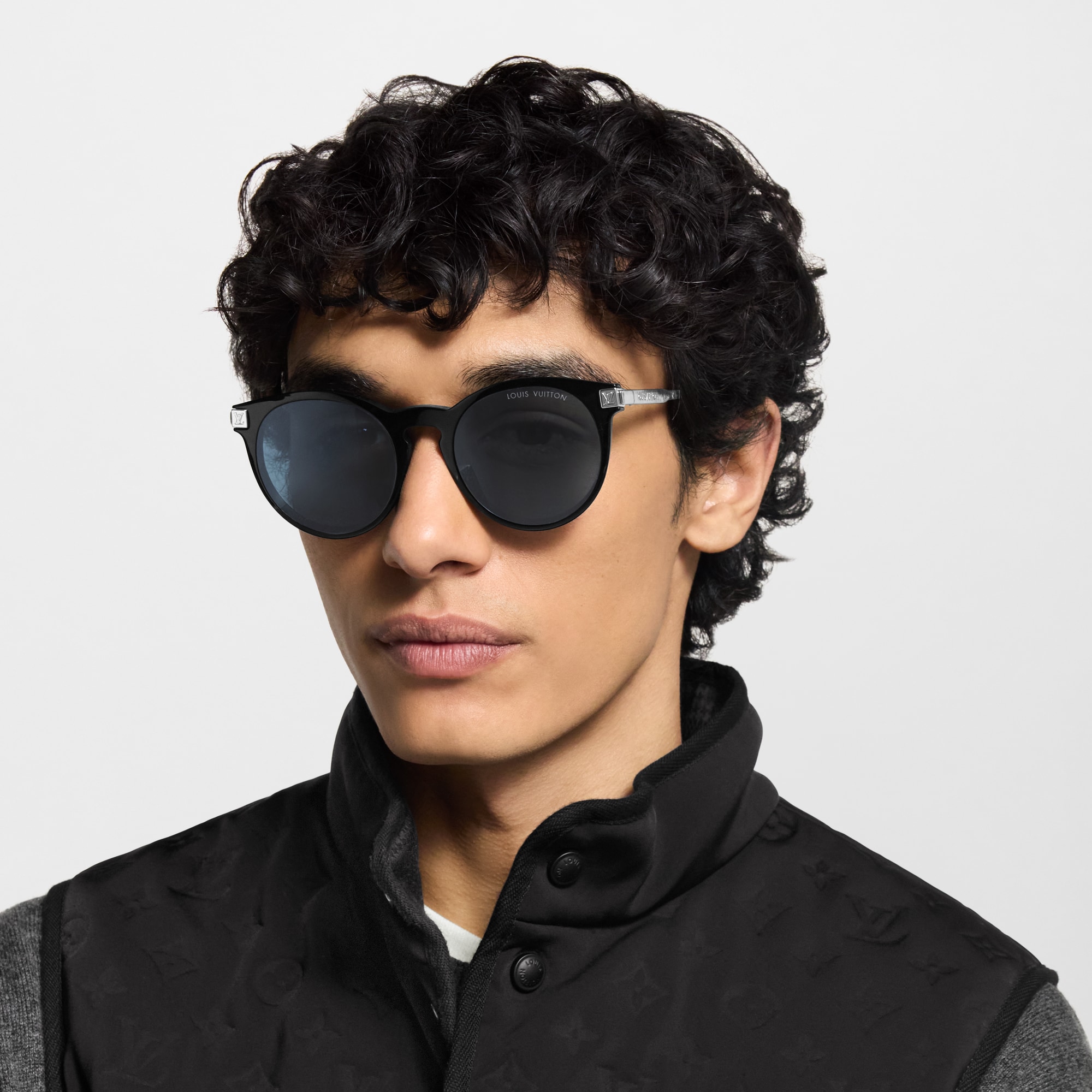 S00 Accesorios Lentes de sol Lentes de sol LV Rise Round | Louis Vuitton ® (Ampliar producto)