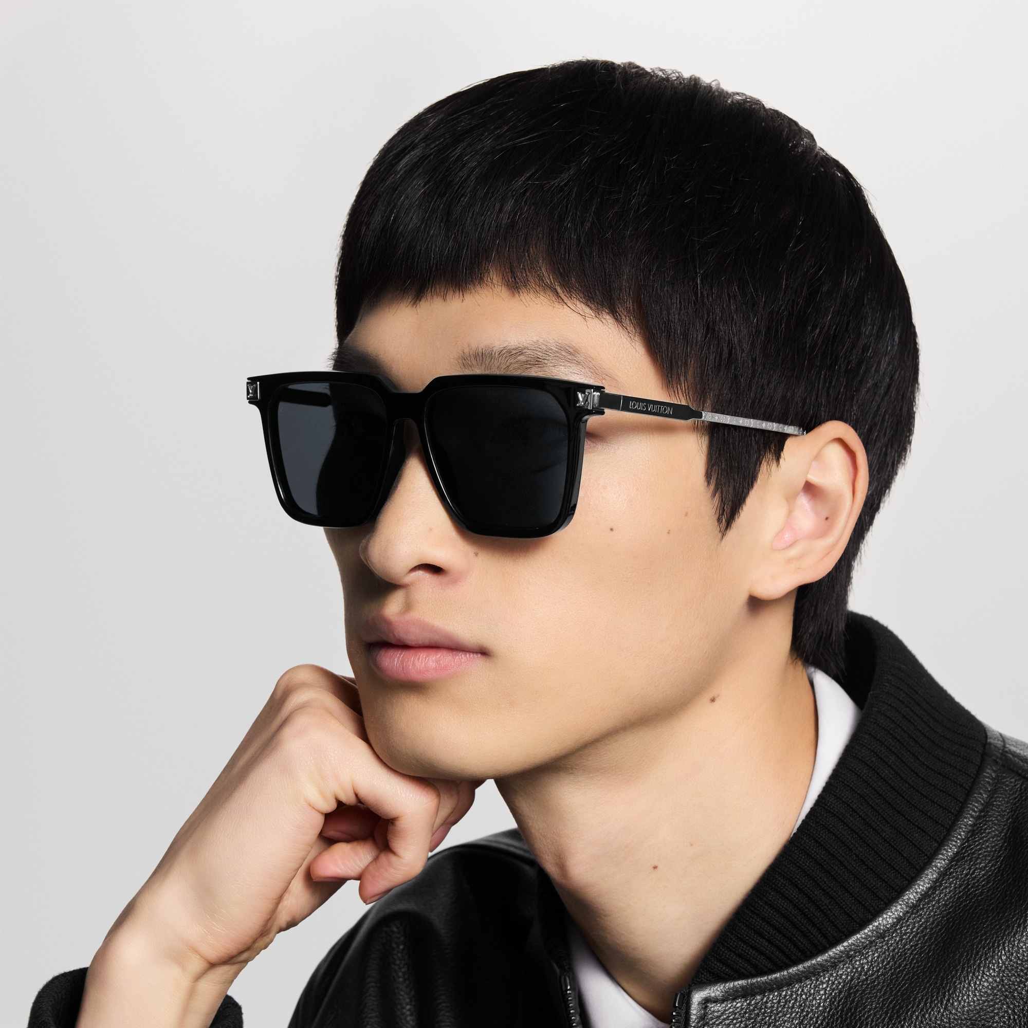 S00 Accesorios Lentes de sol Lentes de sol LV Rise Square | Louis Vuitton ® (Ampliar producto)