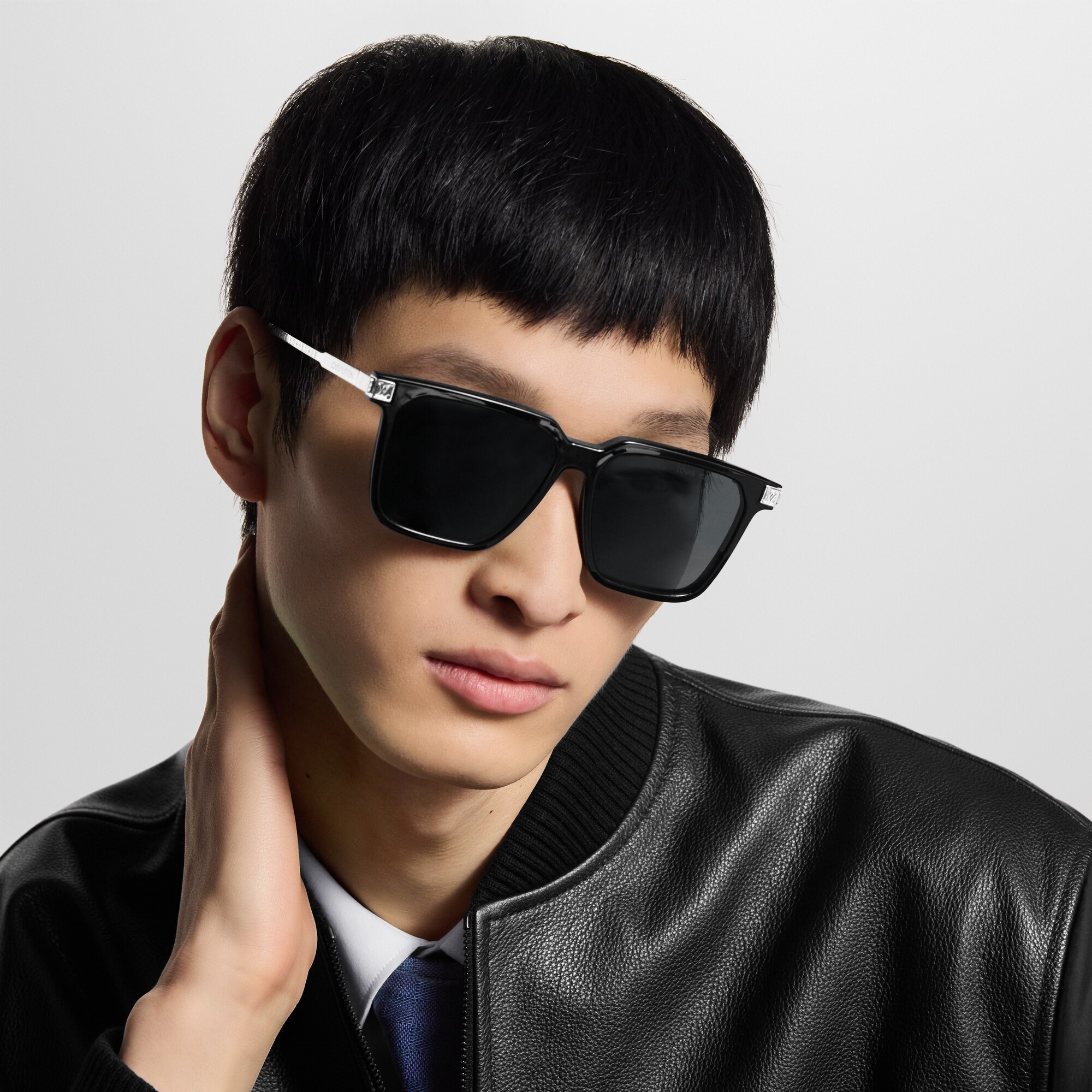 S00 Accesorios Lentes de sol Lentes de sol LV Rise Square | Louis Vuitton ® (Ampliar producto)