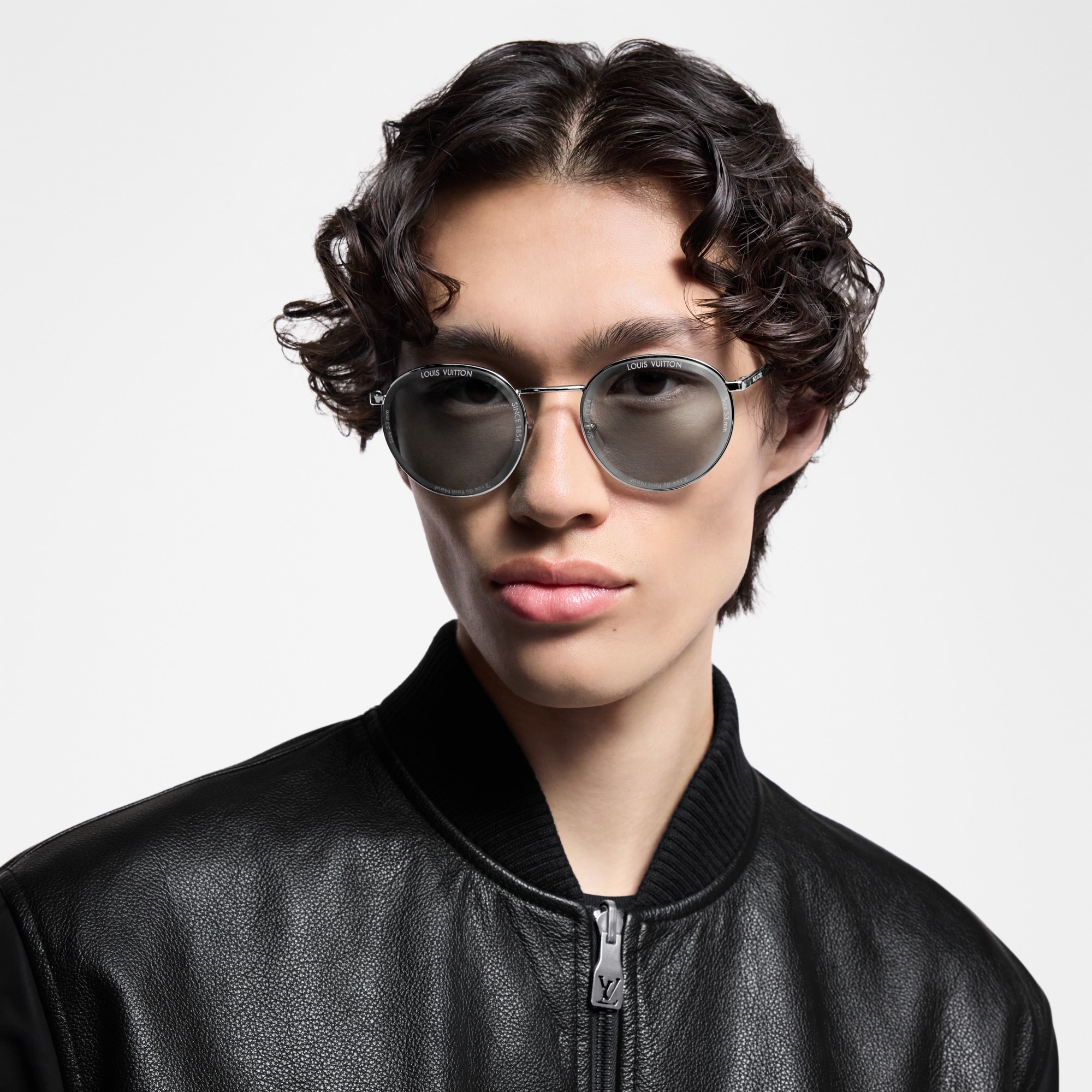 S00 Accesorios Lentes de sol Lentes de sol LV Super Vision Round | Louis Vuitton ® (Ampliar producto)