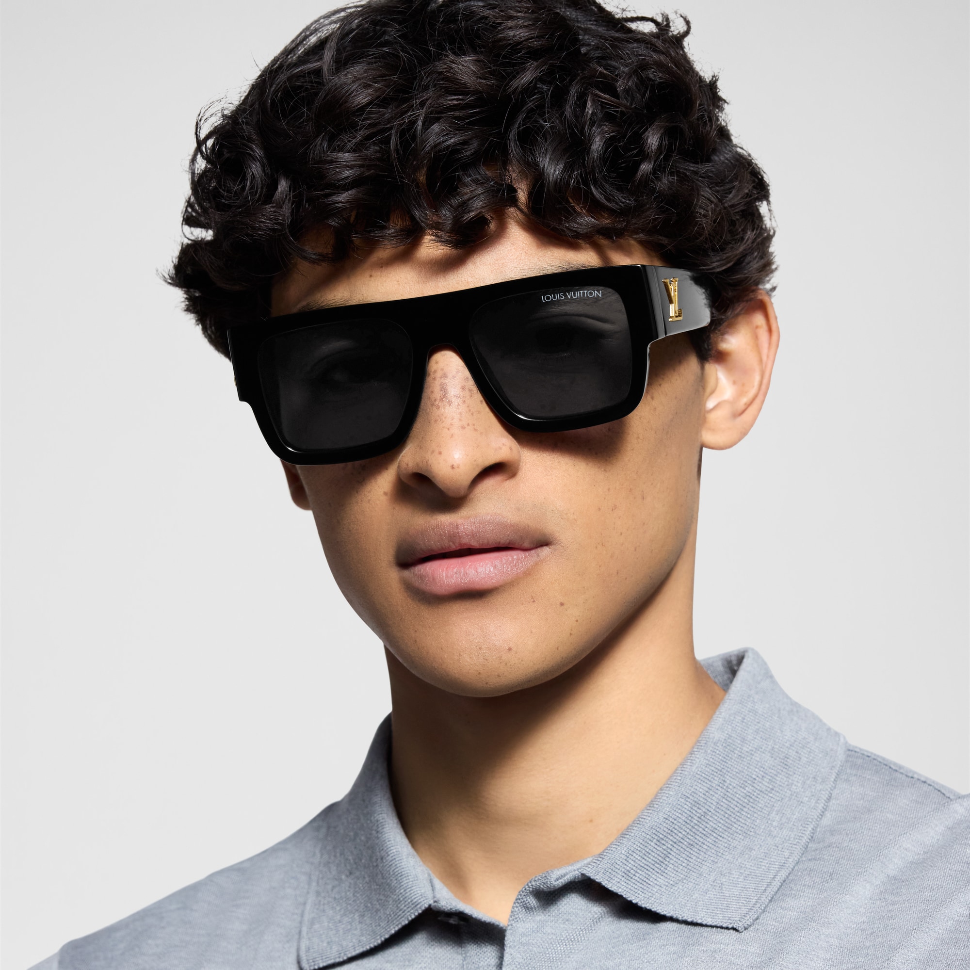 S00 Accesorios Lentes de sol Lentes de sol oversize LV Clash Square | Louis Vuitton ® (Ampliar producto)