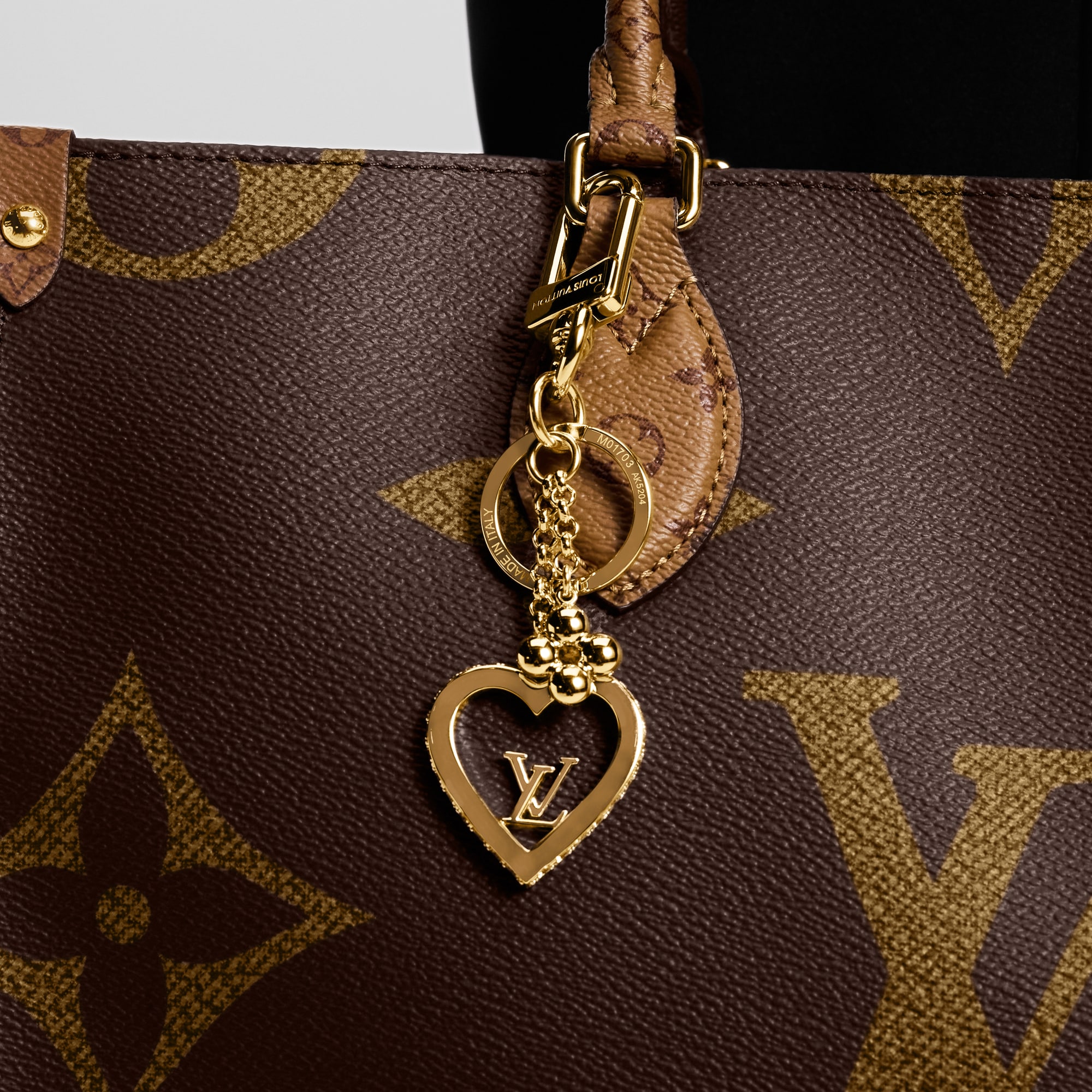 S00 Accesorios Llaveros y charms  Llavero My LV Love | Louis Vuitton ® (Ampliar producto)