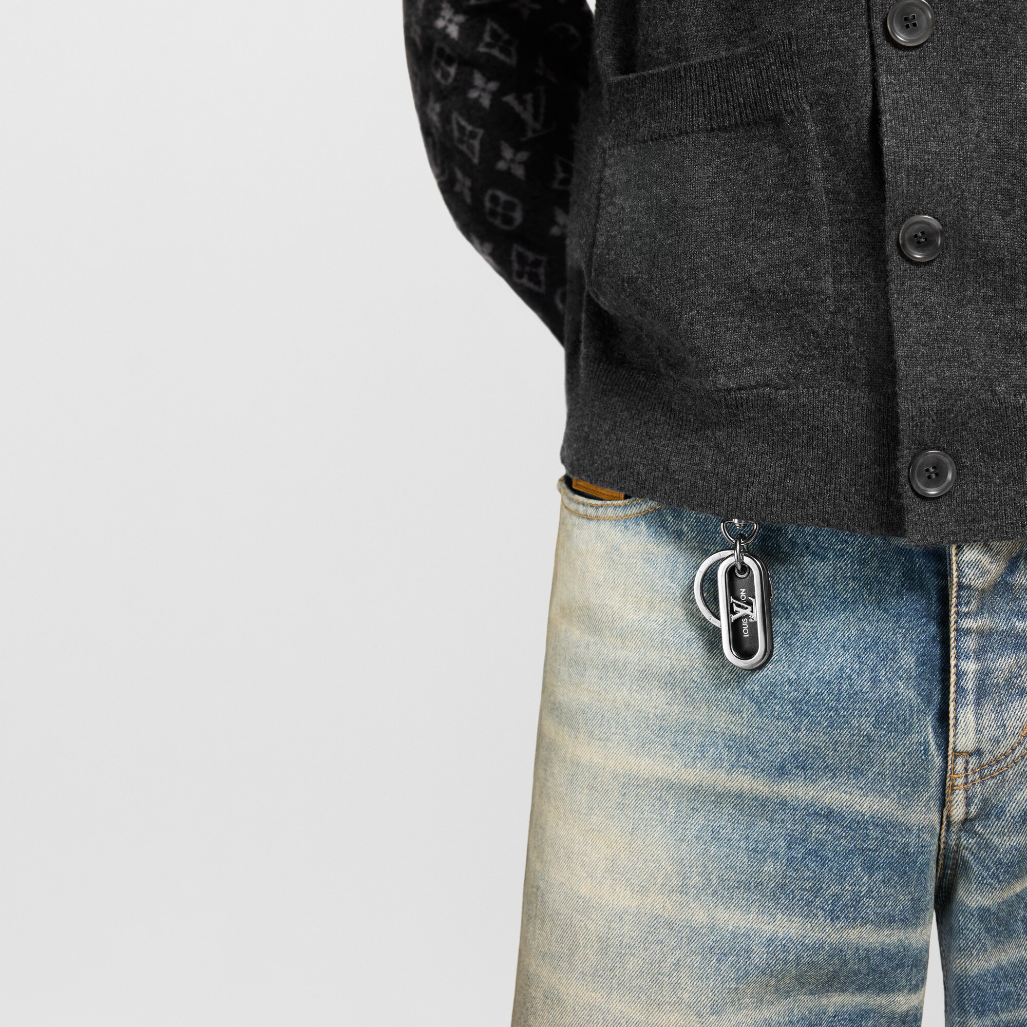 S00 Accesorios Llaveros y charms  Llavero y charm para bolsa LV Padded Circle | Louis Vuitton ® (Ampliar producto)