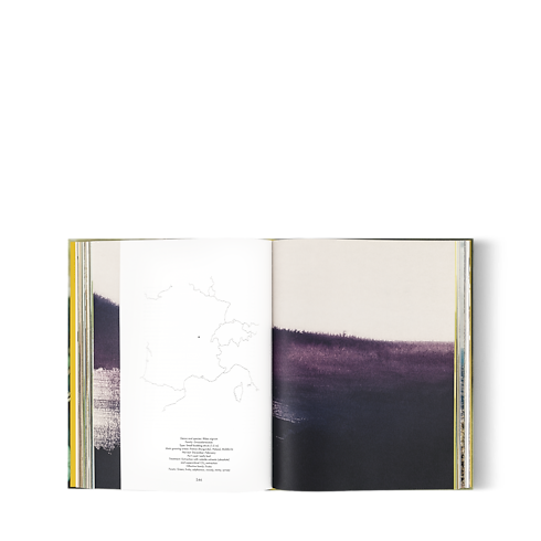 Librería Libros de pasta dura Louis Vuitton: un atlas del perfume, versión en inglés | Louis Vuitton ® (Ampliar producto)