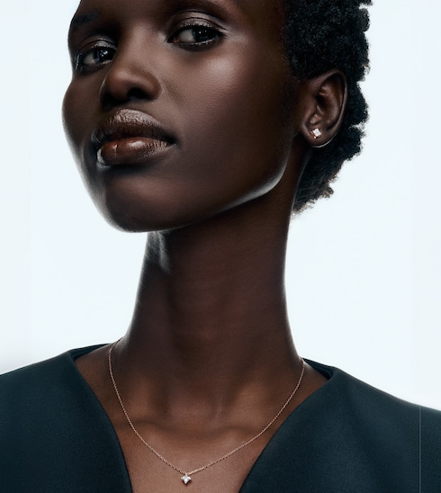 Catégories Colliers et Pendentifs Collier pendentif LV Diamonds, taille LV Monogram Star | Louis Vuitton ®