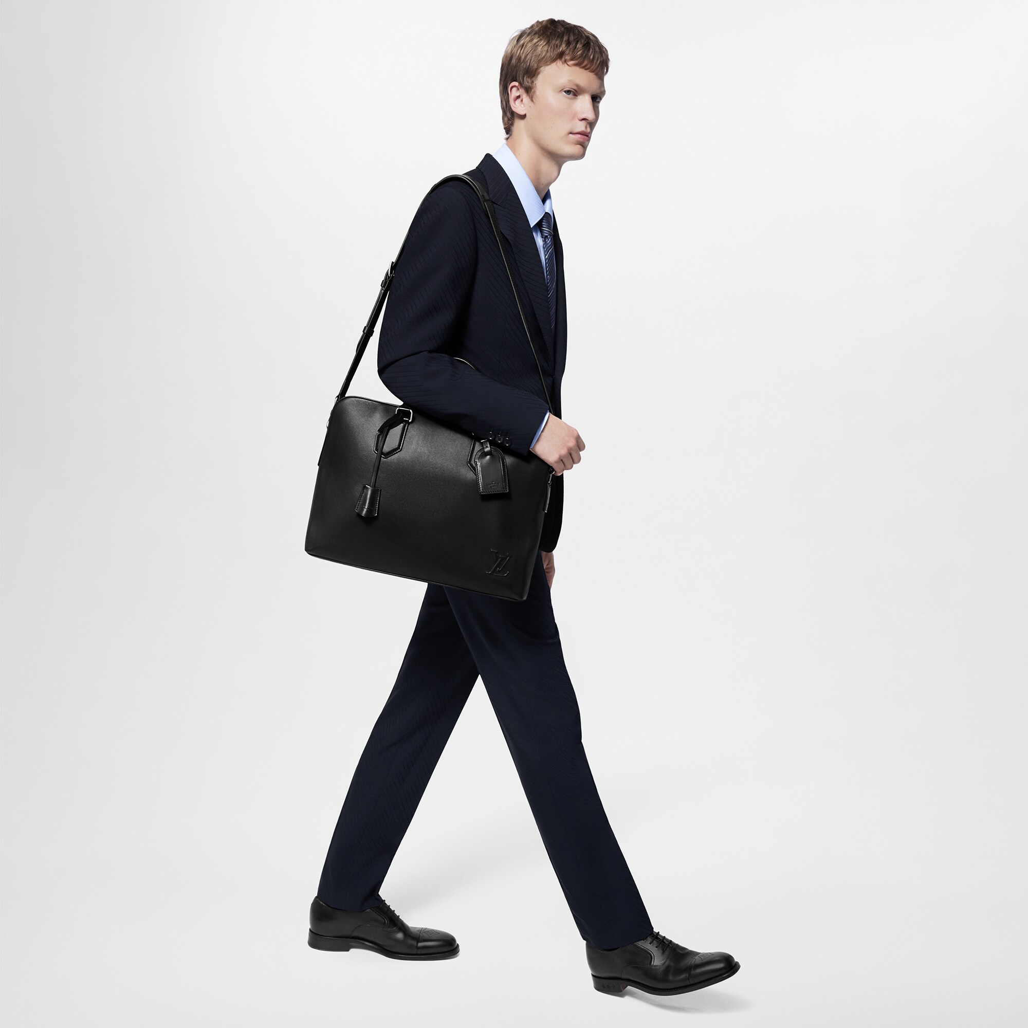 H30 Para hombres New Formal Maletín Voyage PM | Louis Vuitton ® (Ampliar producto)