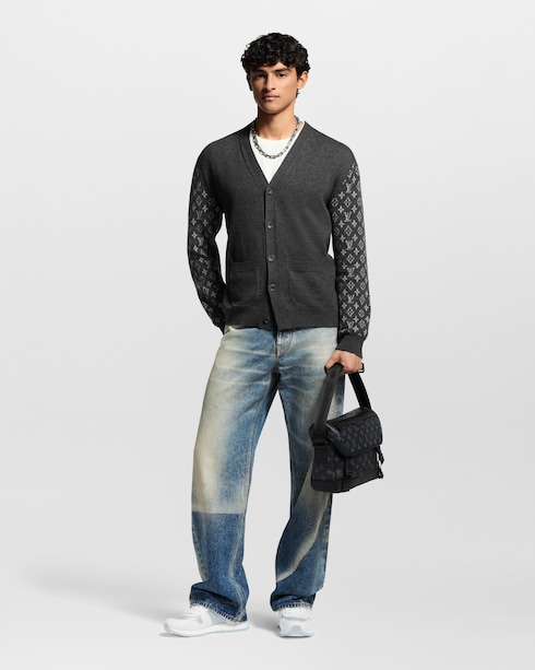 Monogram Eclipse Men's Bags New In Messenger Voyager PM | Louis Vuitton ®