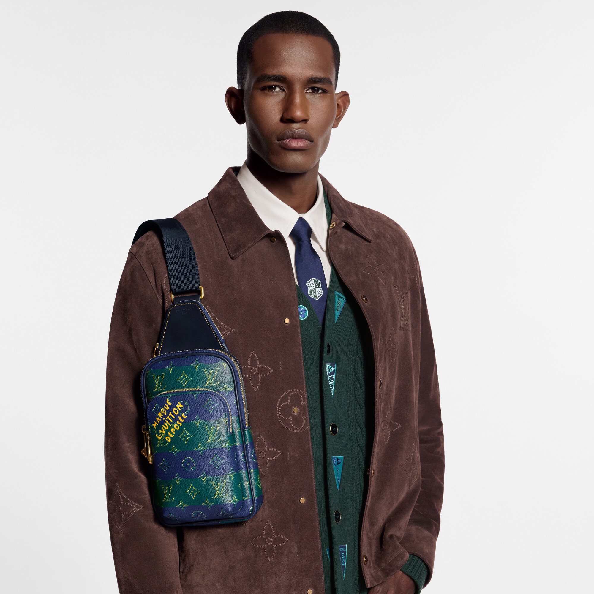 Monogram otro Bolsas para Hombre Novedades Mochila bandolera Avenue PM | Louis Vuitton ® (Ampliar producto)