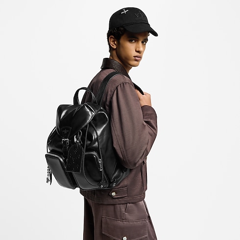Autres Cuirs Bolsas para Hombre Novedades Mochila cargo Montsouris | Louis Vuitton ® (Ampliar producto)
