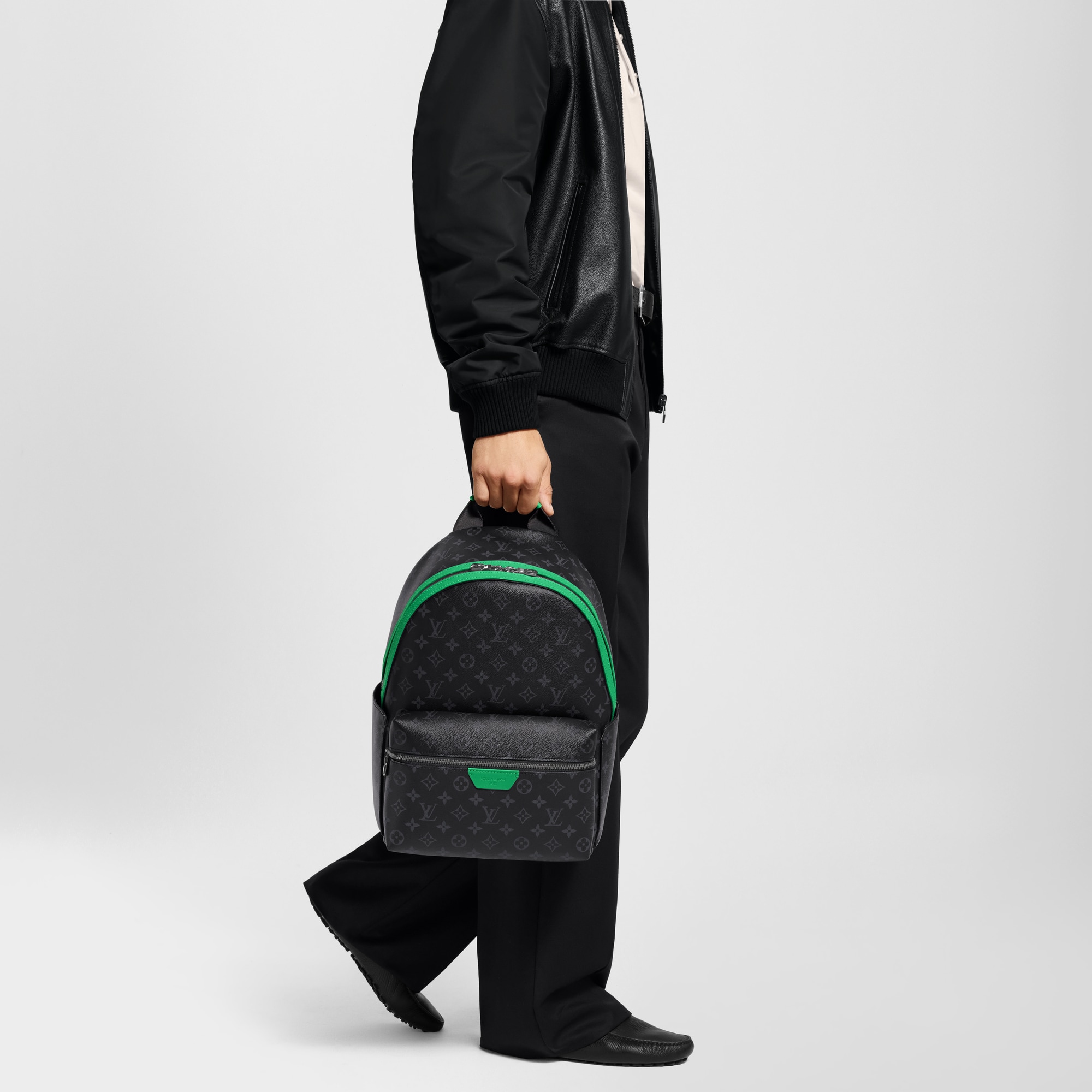 Monogram Eclipse Bolsas para Hombre Novedades Mochila Discovery PM | Louis Vuitton ® (Ampliar producto)
