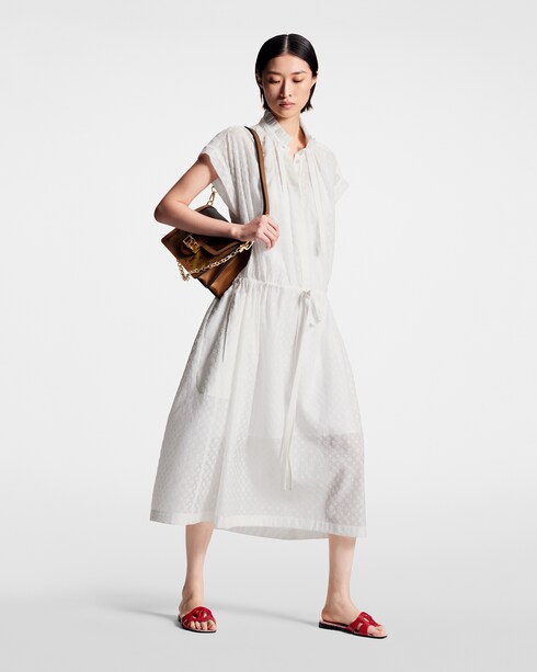 Ready-to-Wear Vestidos Vestido Texturizado com Gola Lavalière e Monogram | Louis Vuitton ®