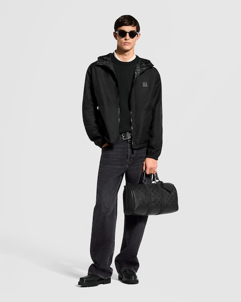 Presentes Festivos Para Ele } Jaqueta Windbreaker Reversível com Monogram | Louis Vuitton ®