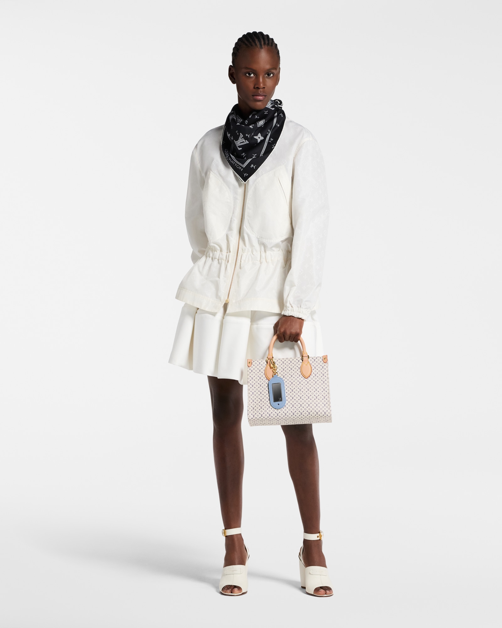 S00 Accessories Silk Squares and Bandeaus  Monogram Romance Square 70 | Louis Vuitton ®