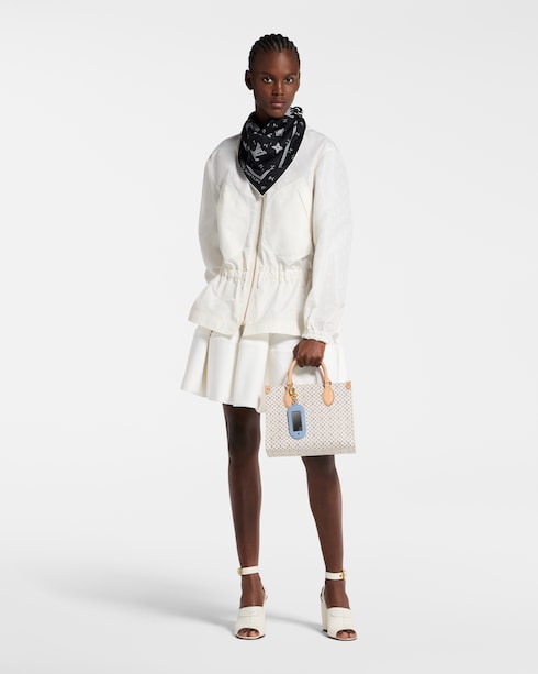 S00 Accessories Silk Squares and Bandeaus Monogram Romance Square 70 | Louis Vuitton ®