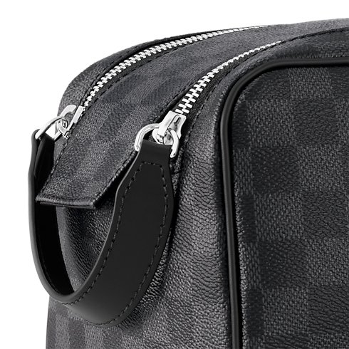 Canvas Damier Graphite Viajes Todo el equipaje y los accesorios Neceser Dopp Kit | Louis Vuitton ® (Ampliar producto)