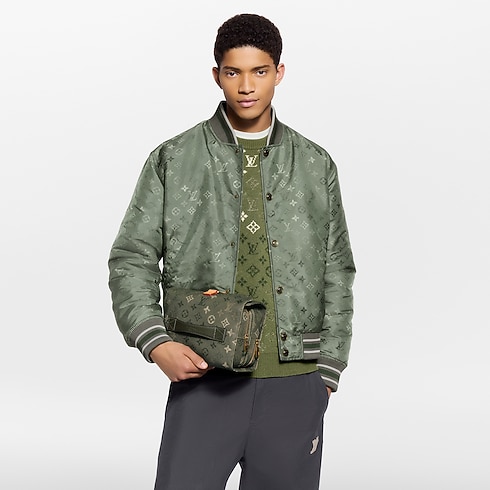 Monogram Other Viajes Accesorios y organizadores de viaje Neceser Hanging | Louis Vuitton ® (Ampliar producto)